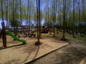 zona jocs nens sorra parc infantil picnic les 3 flors